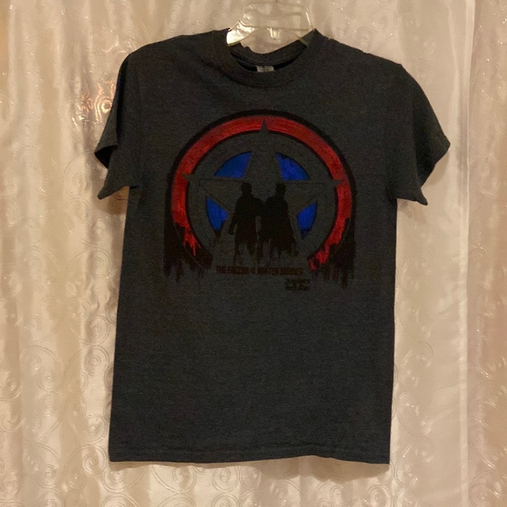 Marvel Falcon and Winter Soldier Shirt Adult Size Small 🔥